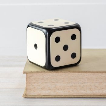 2.75" BLACK & WHITE DIE