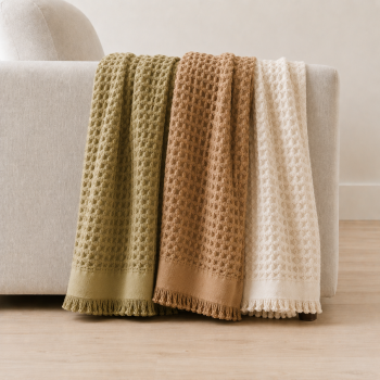 WAFFLE FRINGE THROW