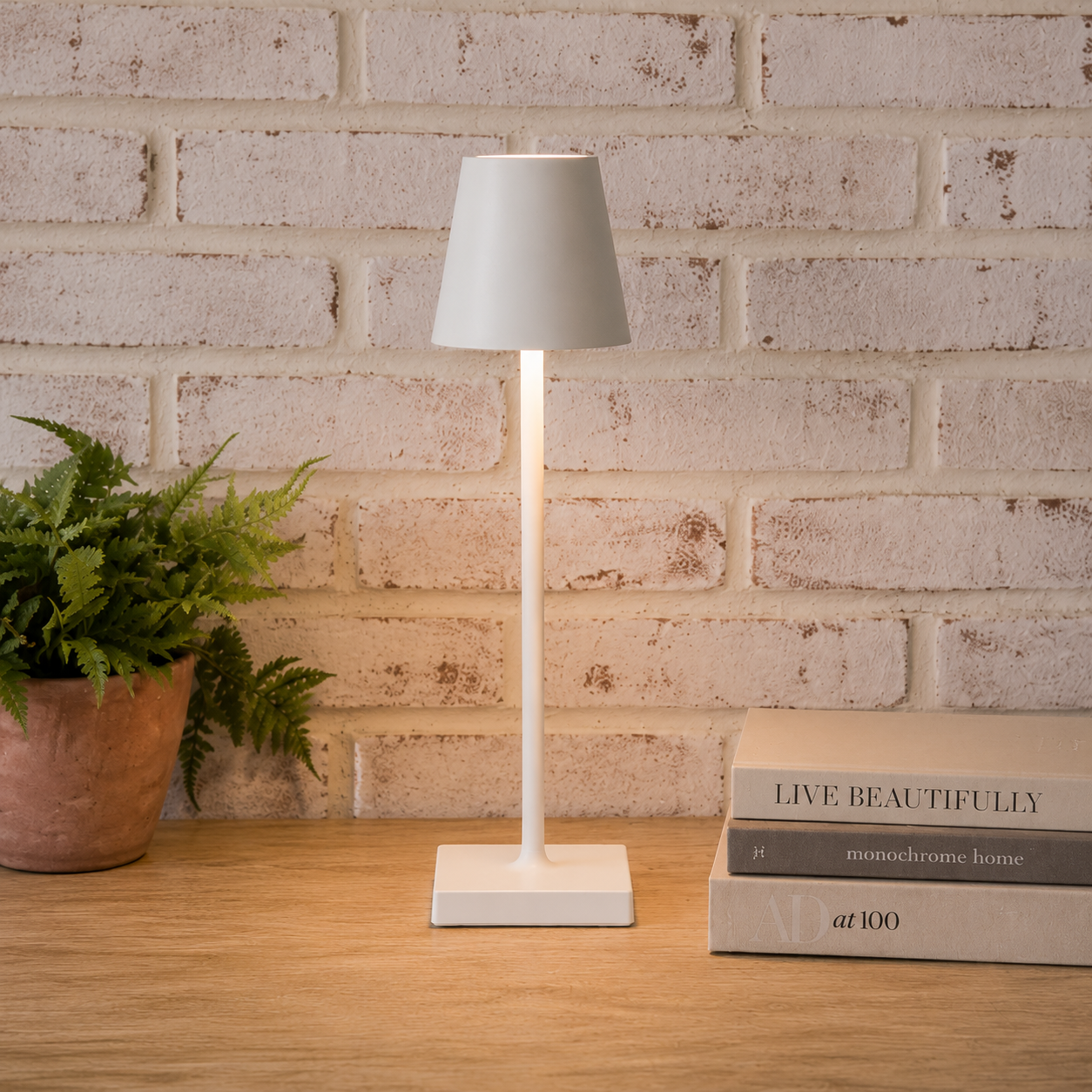 15" LED LAMP