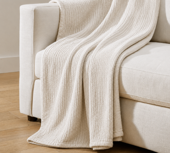FEATHER GREY COTTON THROW