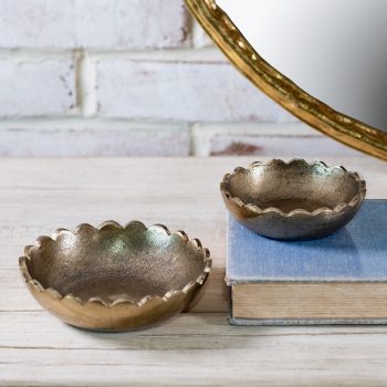 GOLD SCALLOP BOWLS - SET OF 2