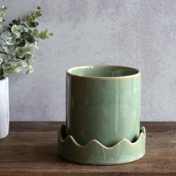 5.2" LIGHT GREEN PLANTER W/SAUCER