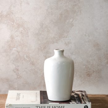 7.09" GLOSSED ARTISAN VASE