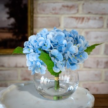 BLUE HYDRANGEA IN GLASS VASE