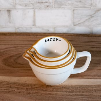 WHITE MEASURING CUPS - SET OF 4