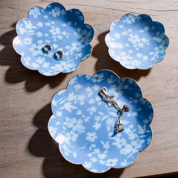 BLUE FLORAL ROUND TRAYS - SET OF 3