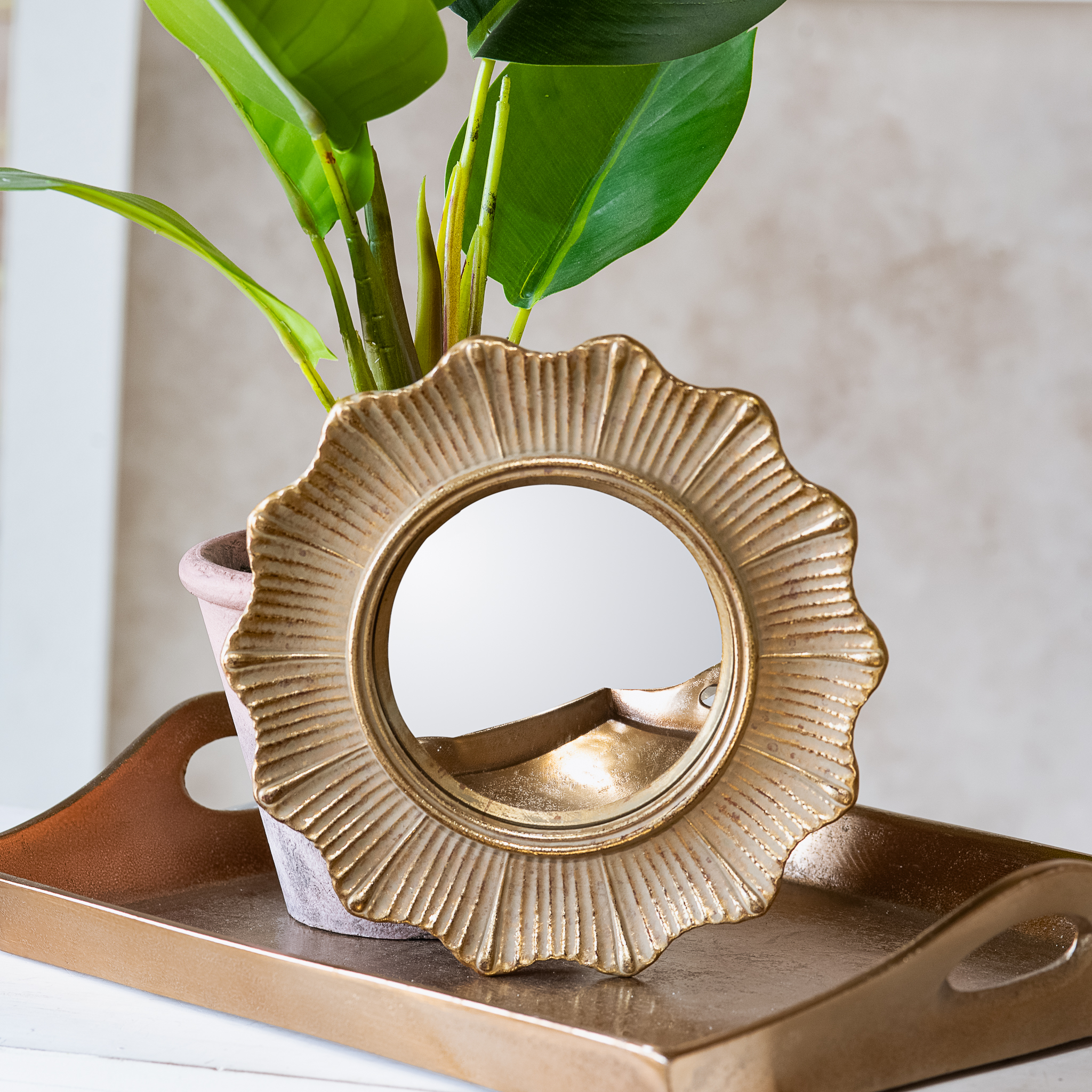 6.7" RD. DECO EDGE GOLD MIRROR