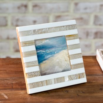 BEIGE STRIPE RESIN PHOTO FRAME | 4" X 4"