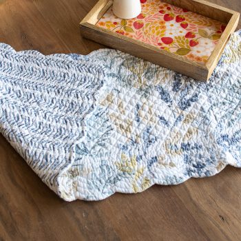 FREESIA TABLE RUNNER