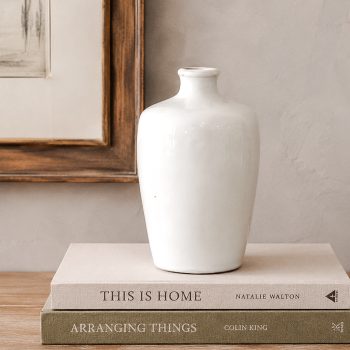 7.09" GLOSSED ARTISAN VASE