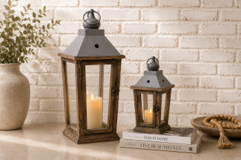 METAL & WOOD LANTERN