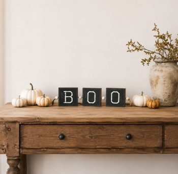 BOO & EEK FLIP SIGN